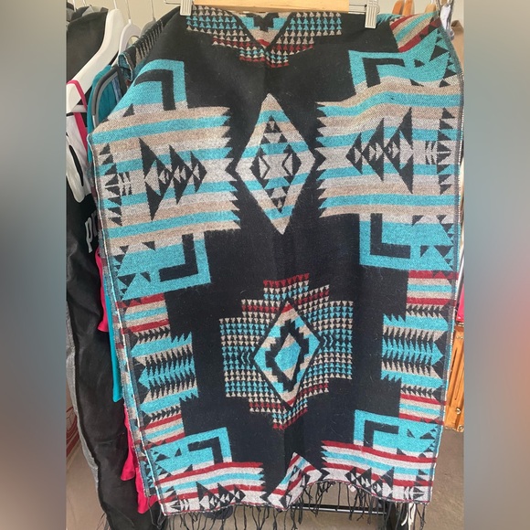 Merino Wool Native American Design Scarf or Wrap - Picture 1 of 5